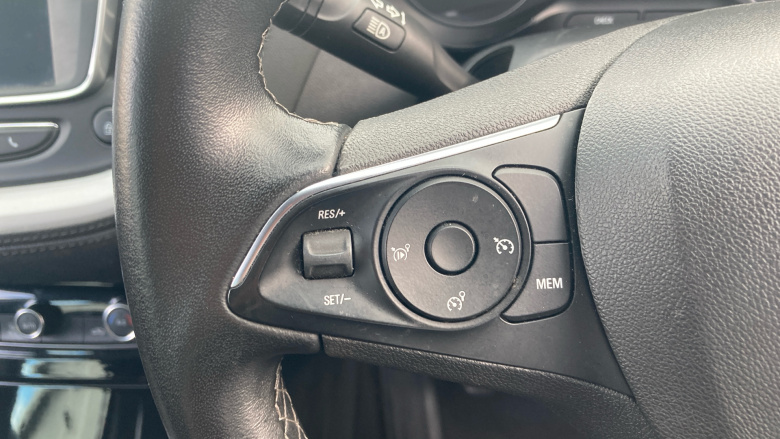 Vauxhall Grandland X 1.2 Turbo SE 5dr Petrol Hatchback